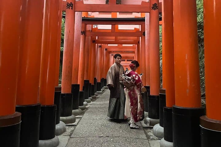 Fushimi Inari & Nara Day Tour from Kyoto — Spanish Guided Walk through Torii and Deer