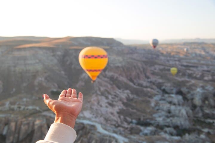 Sunrise Hot Air Balloon Ride Over Love Valley in Göreme, Cappadocia photo 4