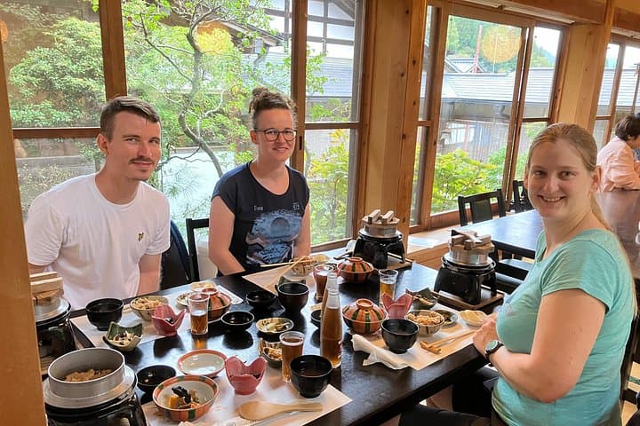 Magome to Tsumago: Hike the Historic Nakasendo Trail in Kiso Valley photo 4