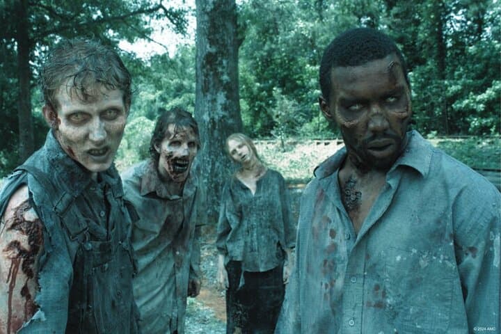 Survive The Walking Dead Urban Escape in Neuchâtel — Nighttime Outdoor Puzzle Adventure photo 3