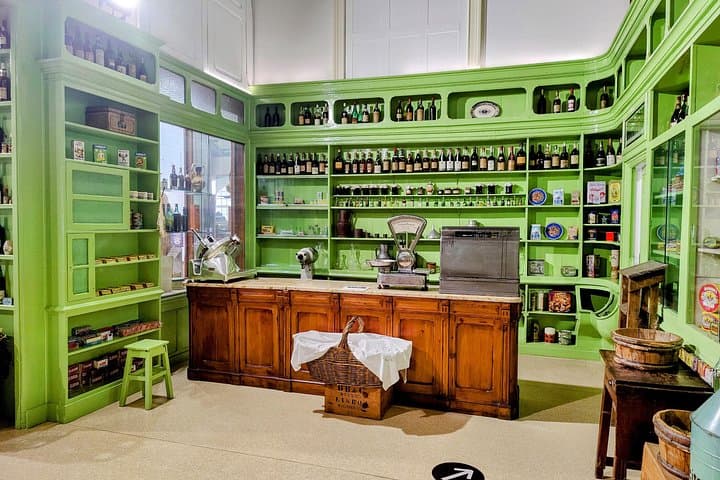 Setúbal Market & Sardine Canning Tour — Livramento Market, Convent of Jesus & Factory Visit photo 5