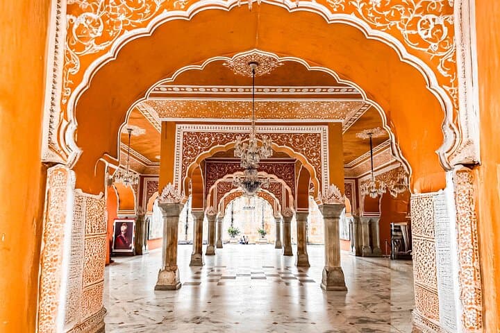 Full-Day Jaipur Highlights: Private Guided Tour of Amber Fort, Hawa Mahal & City Palace photo 3