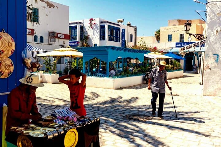 Guided Djerba Island Tour: Houmt Souk, Djerbahood Street Art & Crocodile Park photo 6
