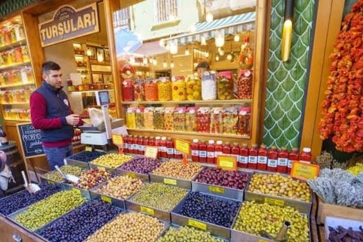 Taste of Istanbul: Street-Food Walking Tour Across Europe and Asia photo 2