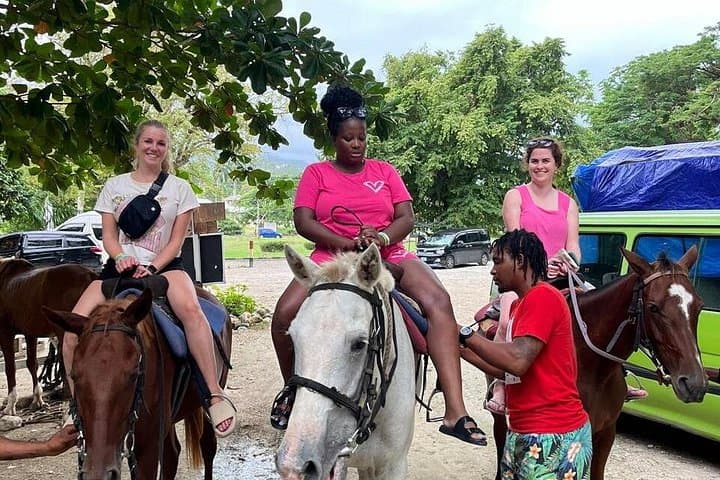 Bamboo River Rafting and Beach Horseback Ride in Ocho Rios — Half-Day Adventure photo 4