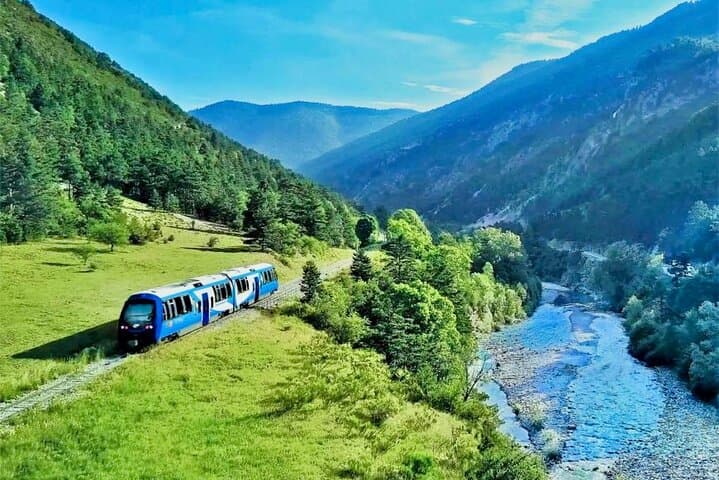 Mountain Train to Mystic Forest and Vauban Castle: Day Hike from Nice
