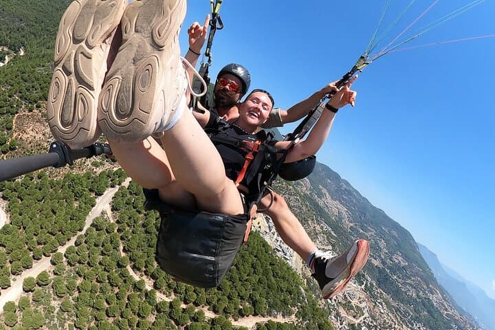 Alanya Paragliding: Soar Above Cleopatra Beach with a Tandem Flight photo 3