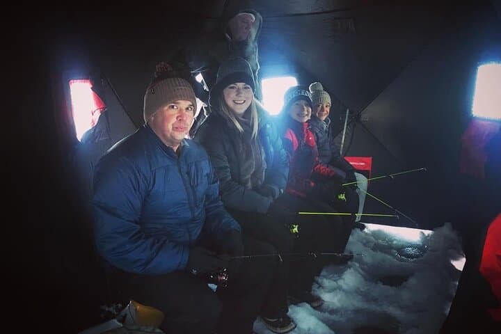 Ice Fishing in Anchorage: Little Campbell Lake Guided Experience photo 3