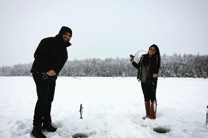 Ice Fishing in Anchorage: Little Campbell Lake Guided Experience photo 5