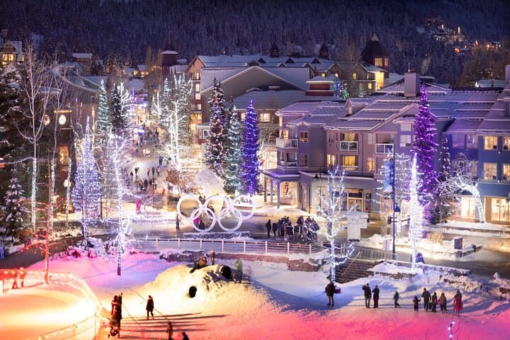 Sea-to-Sky Winter Day Trip: Whistler & Shannon Falls Private Sightseeing Tour photo 2