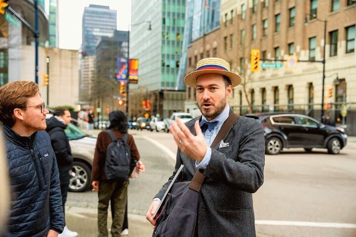 Vancouver Holiday History & Hot Chocolate Walking Tour photo 3