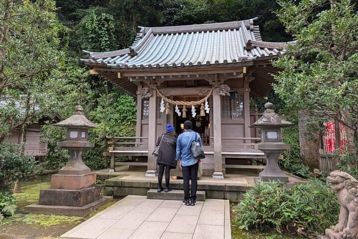 Kamakura & Enoshima Private Spanish Tour — Temples, Coastline & Island Views photo 6