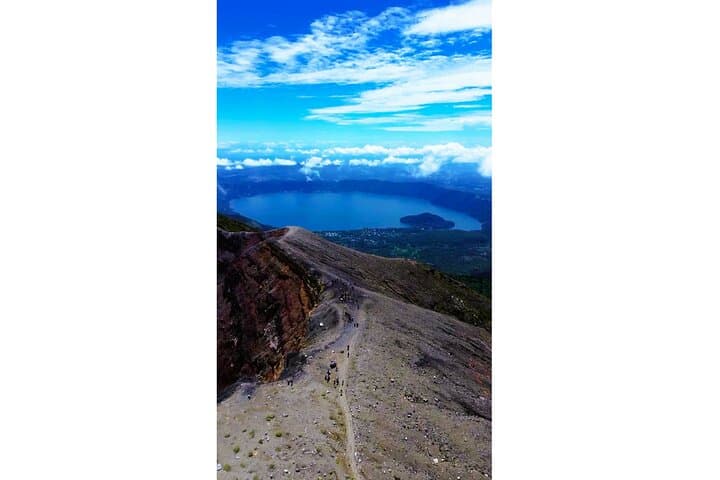 Summit Santa Ana: Guided Hike to Ilamatepec and Coatepeque Lake photo 5