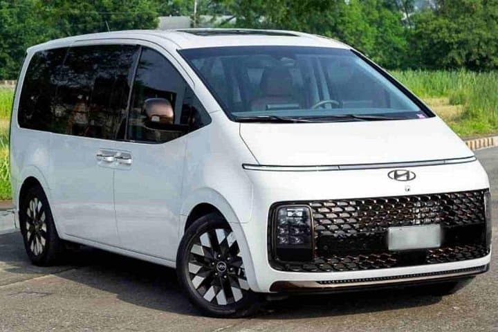 Incheon Airport Private Transfer: Seoul Pickup & Drop-off for Up to 7 photo 2