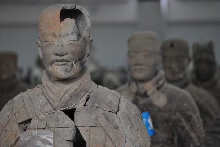 Xi'an in a Day: Private Flight Tour From Shanghai to the Terracotta Warriors photo 3