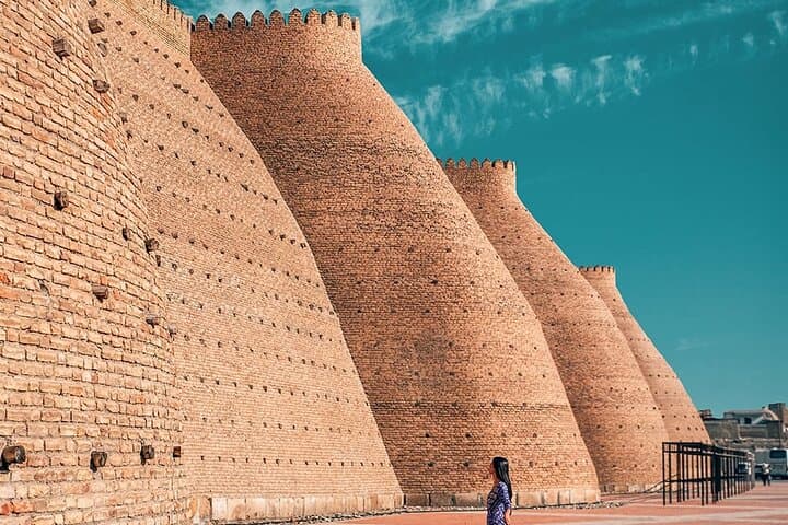 Bukhara Old Town Walking Tour: Explore Mosques, Madrassahs & the Ark