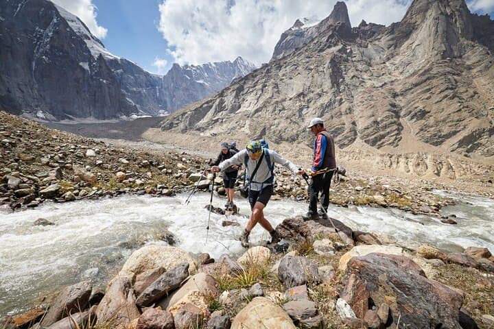 14-Day Best of Kyrgyzstan Trek: Tian Shan and Pamir-Alay High-Altitude Expedition