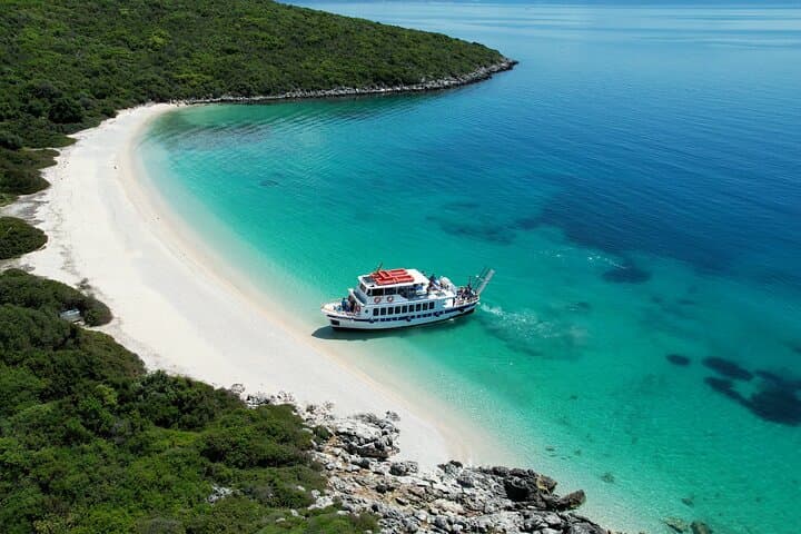 Lefkada Island Hopping & Beach BBQ — Papanikolis Cave to Onassis Island