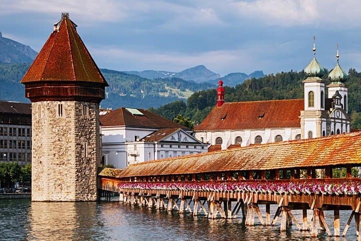 Panoramic Swiss Train and Bernese Oberland Villages Day Tour from Zurich photo 4