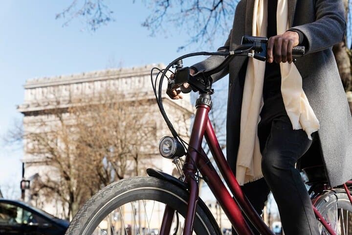 Lyon in Three Hours: Private Guided Bike Tour Along the Rhône & Saône photo 5