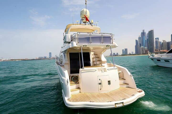 Dubai Private Yacht Tour: 1-Hour Luxury Cruise with Soft Drinks photo 3