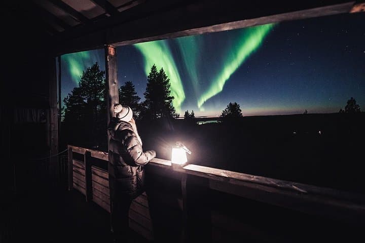 Night Snowshoe Hike & Northern Lights Watchtower in Rovaniemi