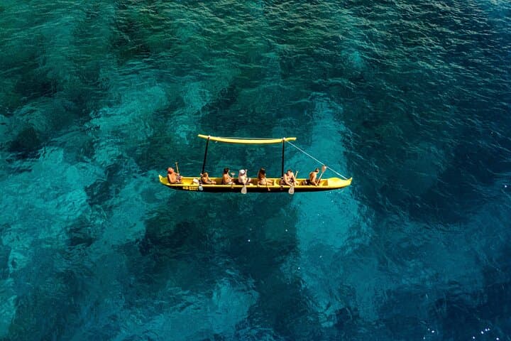 Wa'a Outrigger Canoe Excursions in Kailua-Kona: Paddle Where King Kamehameha Ruled photo 5