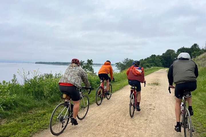 Chicago to Milwaukee Weekend Bike Tour — Lakefront Ride, Kenosha Lunch & Milwaukee Brewery Crawl photo 1