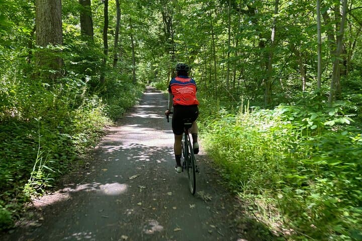 Chicago to Milwaukee Weekend Bike Tour — Lakefront Ride, Kenosha Lunch & Milwaukee Brewery Crawl photo 2