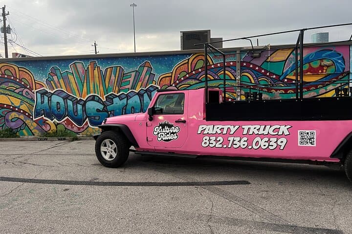 Pink Party Jeep Tour in 3rd Ward HTX — Open-Air Jeep Party Through Houston's Historic Streets photo 6