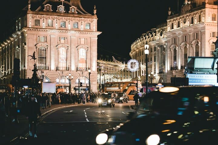 Private 6-Hour London Tour with Personal Driver — Custom Stops & Comfort