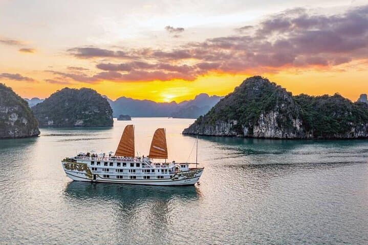 Peace Cruise: 2-Day Halong Bay & Lan Ha Bay Overnight from Hanoi photo 4