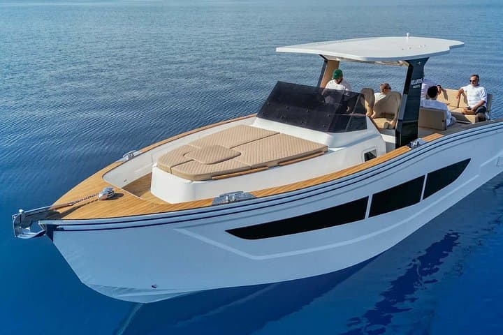 Private Luxury Yacht Cruise Around the Sporades from Skiathos photo 4