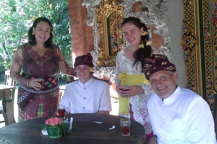Bali Spiritual Experience: Rainforest Temple Blessing & Prayers in Ubud photo 4