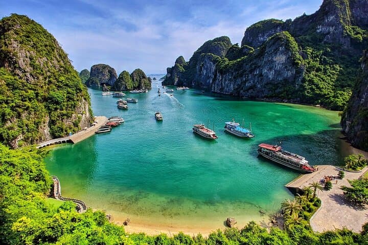 Peace Cruise: 3-Day Halong Bay & Lan Ha Bay Luxury Cruise from Hanoi