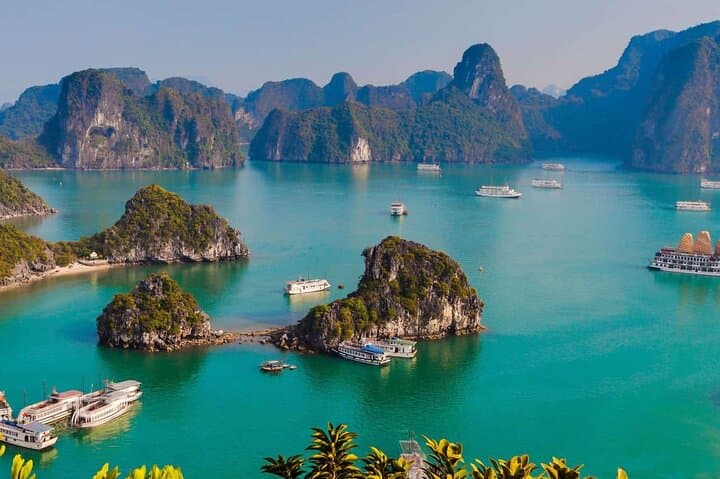 Peace Cruise: 3-Day Halong Bay & Lan Ha Bay Luxury Cruise from Hanoi photo 5