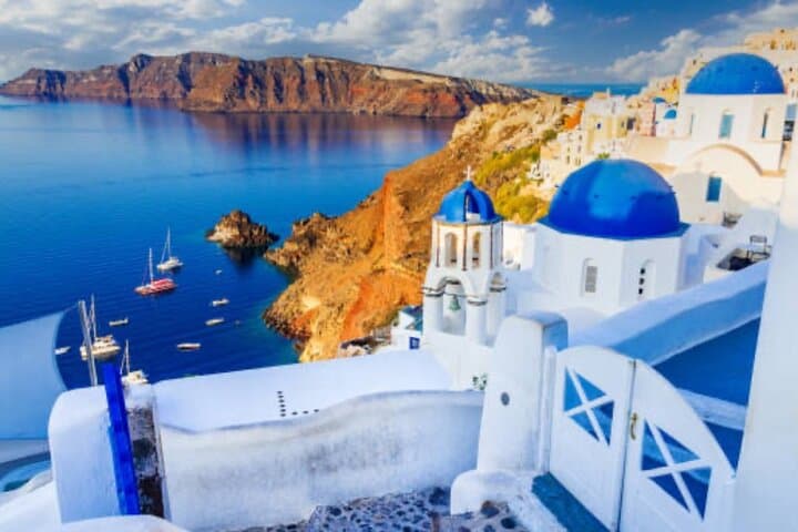 Fira to Oia Caldera Walk — Santorini Hike Guide