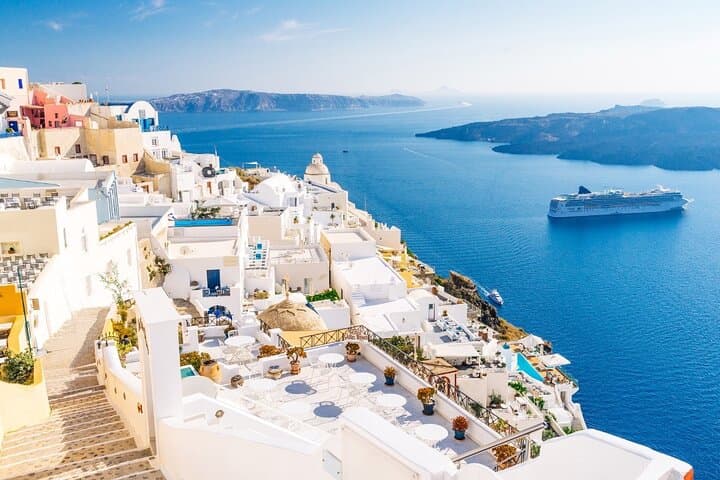 Fira to Oia Caldera Walk — Santorini Hike Guide photo 2