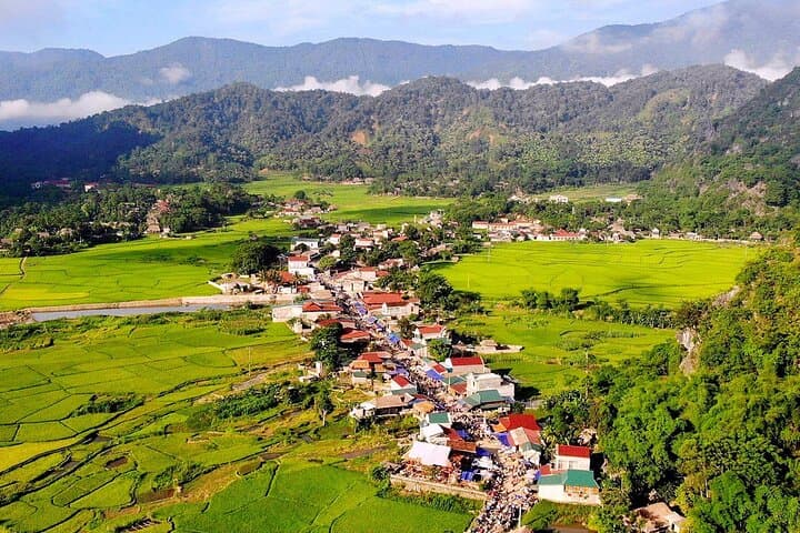 Mai Chau 1-Day Getaway from Hanoi: Cycling, Thung Khe Pass & Traditional Thai Lunch photo 3