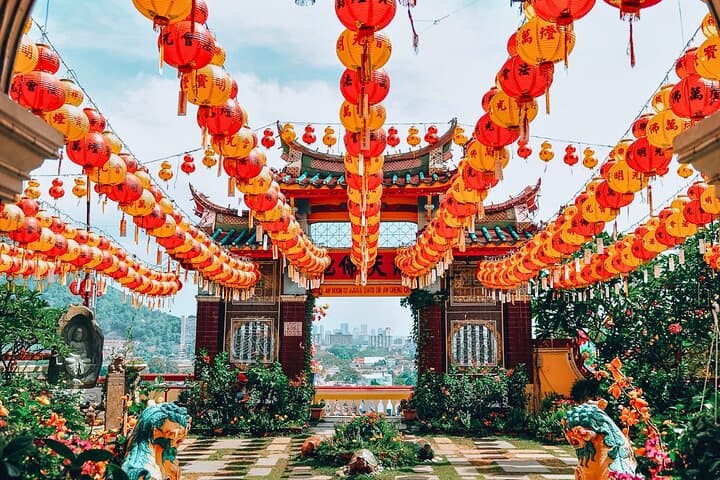 Kek Lok Si & Penang Hill: Fast-Lane Temple Tour and Funicular Ride photo 4