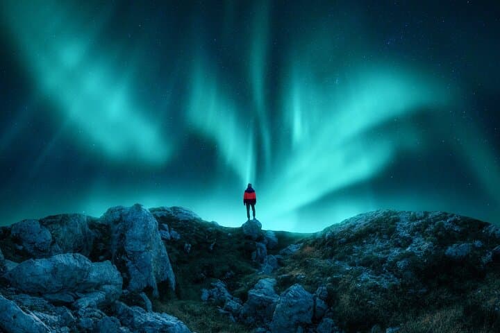 Tromsø Northern Lights Minibus Safari — WiFi, Hot Drinks & Bonfire photo 3