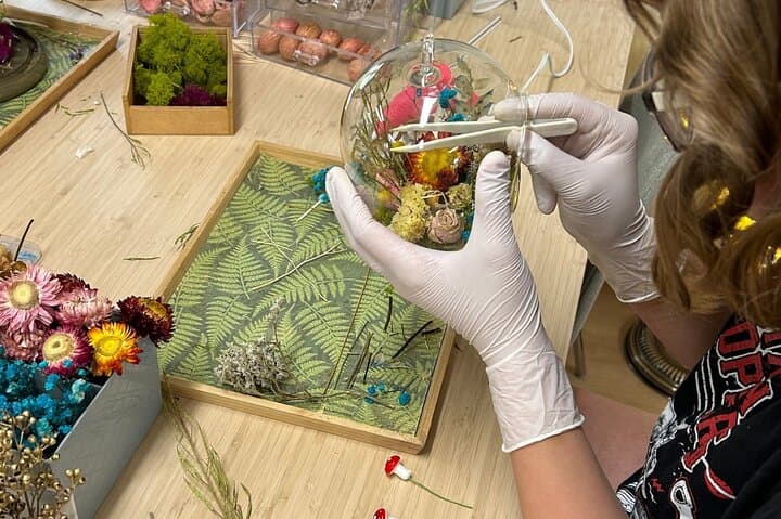 DIY Flower Decorating Class in Orange County — Glass Dome Arrangements photo 2