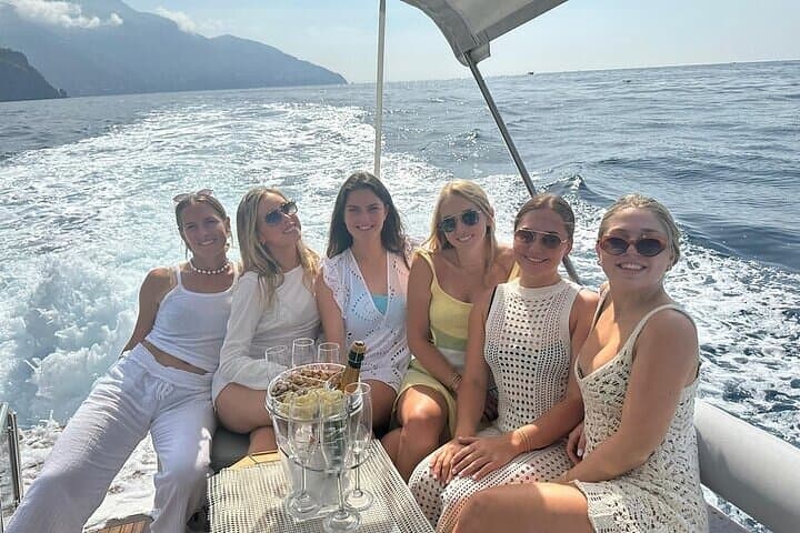 Private Capri Boat Tour from Positano: Nerano Lunch & Snorkeling photo 3