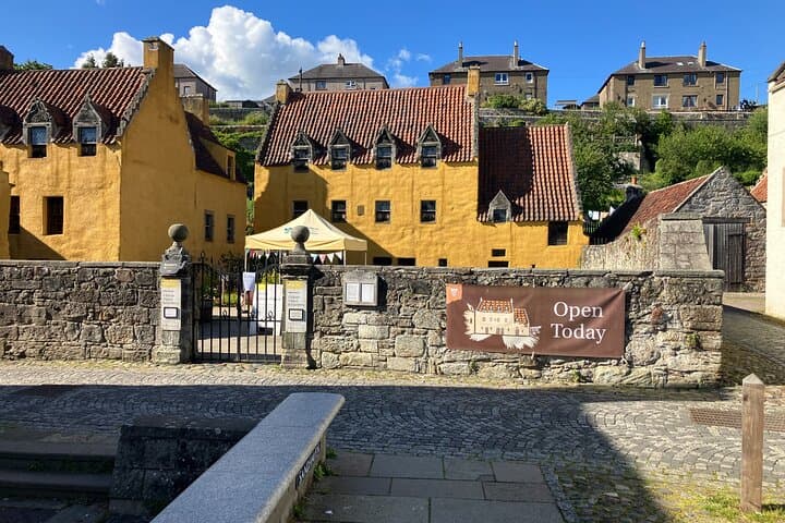 Edinburgh Outlander Day Tour: Visit Lallybroch, Wentworth & Culross in One Day photo 4