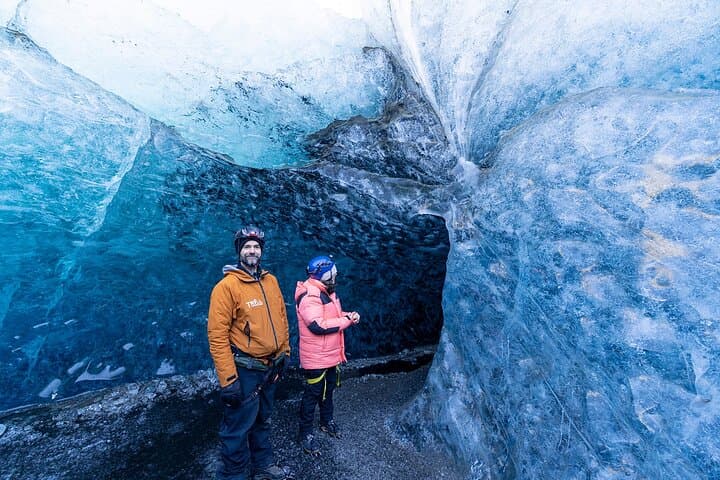 Crystal Blue Ice Cave Super-Jeep Tour from Jökulsárlón Glacier Lagoon photo 5