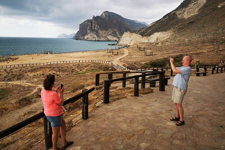 East Salalah Day Tour — Wadi Darbat, Khor Rori & Taqa Castle photo 4