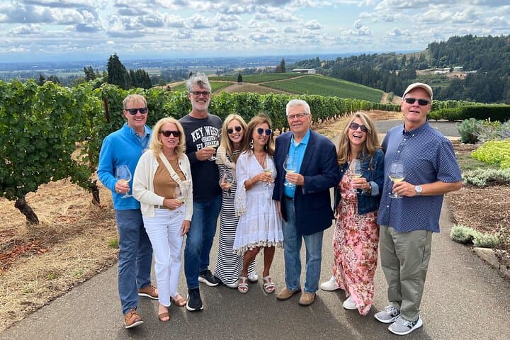 Private Willamette Valley Wine Tour from Allison Inn — Dundee Hills & Boutique Wineries photo 4