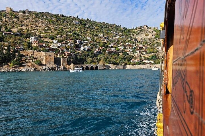 Alanya Pirate Boat Cruise: Cove Snorkeling, Lunch & Unlimited Soft Drinks photo 5