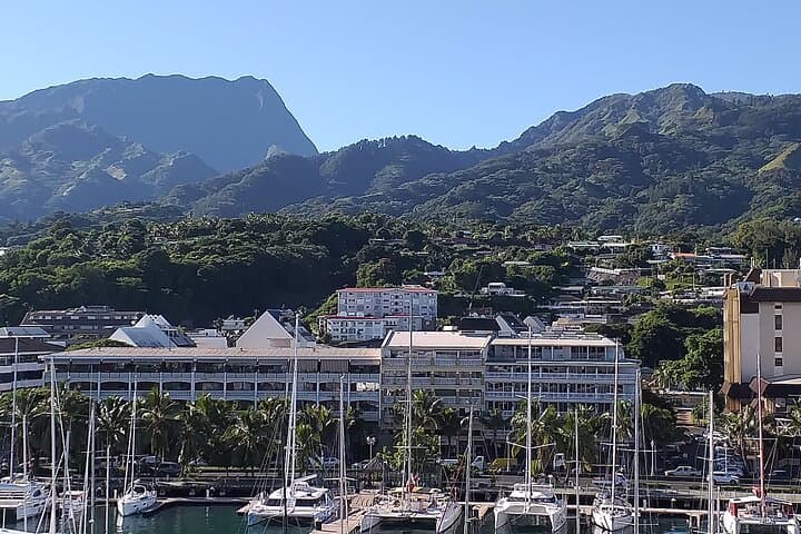 Circle Island Tour of Tahiti Nui — 4.5‑Hour Shared Cultural & Scenic Drive