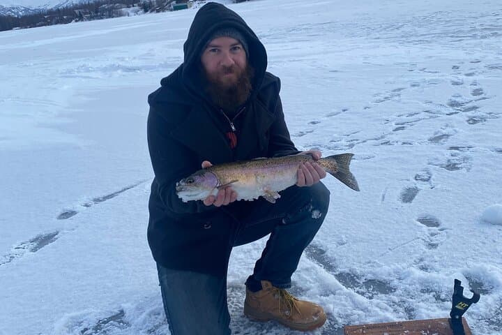 Ice Fishing in Anchorage: Little Campbell Lake Guided Experience photo 6